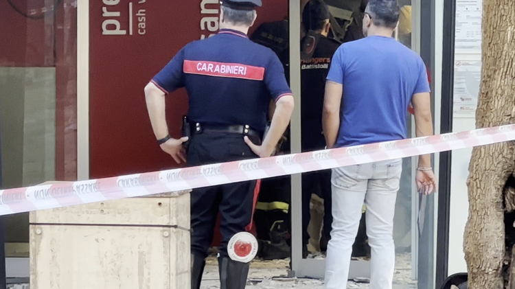 Banda della Marmotta a Francavilla Fontana, il colpo è fallito: in fuga a mani vuote