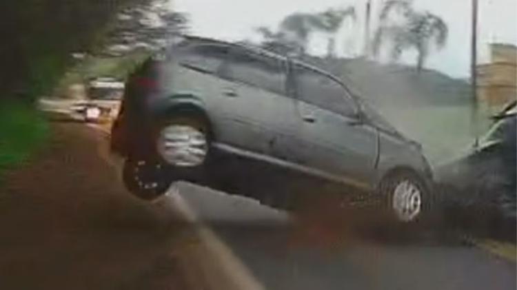 VÍDEO: Câmera frontal registra batida forte que matou motorista no Noroeste do RS