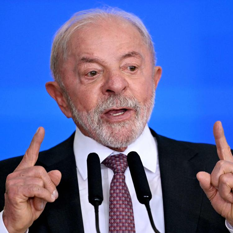Lula intensifica ataques a Flávio Bolsonaro e acusa EUA de interferência nas eleições
