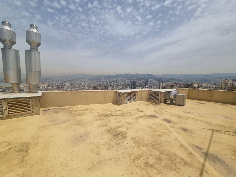 For Sale: Apartment in Achrafieh