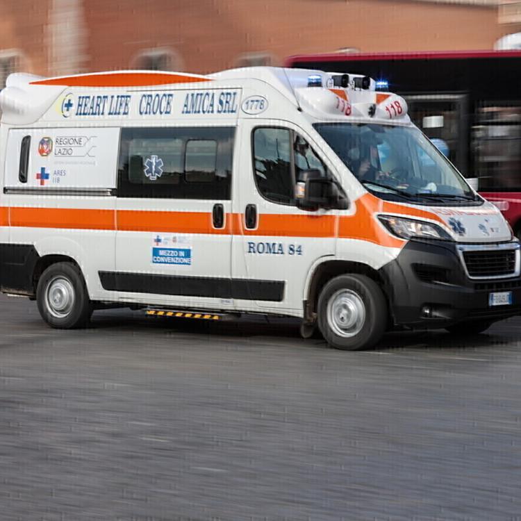 Trani, 18enne ucciso a coltellate durante una rissa davanti a famiglie e bambini
