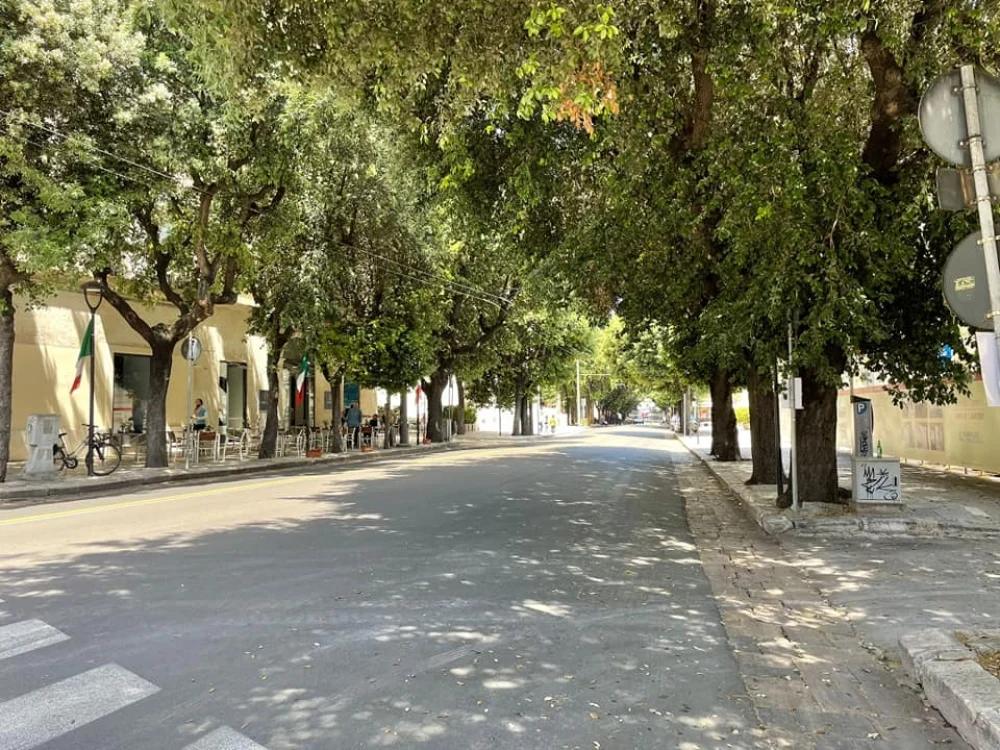 Lecce, proseguono i lavori lungo via XXV luglio