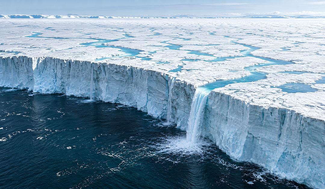 Neue Insel entsteht vor Spitzbergen