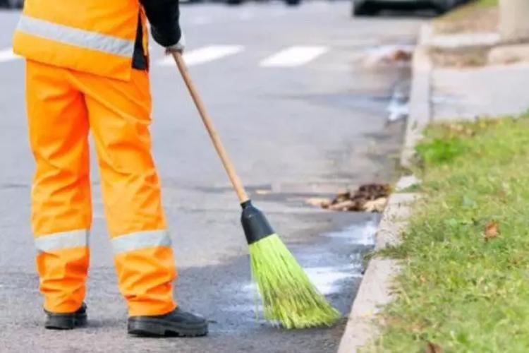 Cerignola, operatore Teknoservice aggredito durante il servizio: è grave