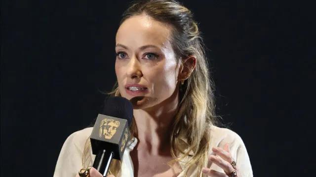 Olivia Wilde diz que foi muito criticada quando namorou com Harry Styles