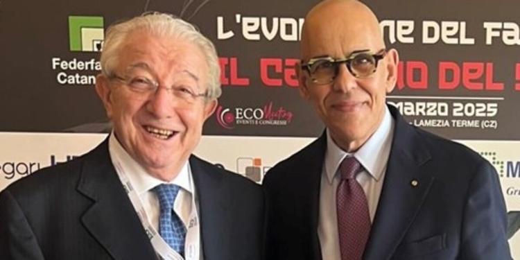 Farmacia dei servizi, in Calabria al via le prestazioni vaccinali e i servizi di telemedicina