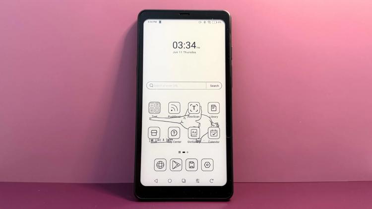 A Boox Palma 2 e-reader