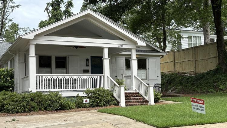 Ole Miss-LSU football game driving up ticket, lodging prices in Oxford