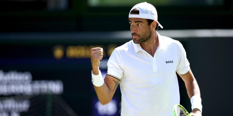 Berrettini "the Hammer" anche sull'erba di Wimbledon. L'azzurro batte Fils e vola al terzo turno