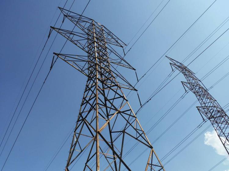 Blackout estivi, quando spetta l'indennizzo automatico in bolletta