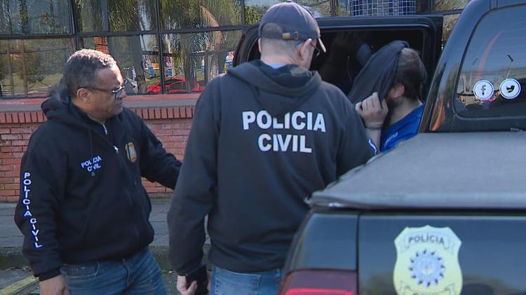 Homem é preso suspeito de usar IA para manipular imagens de abuso sexual infantil; prisão é a 1ª do tipo no RS