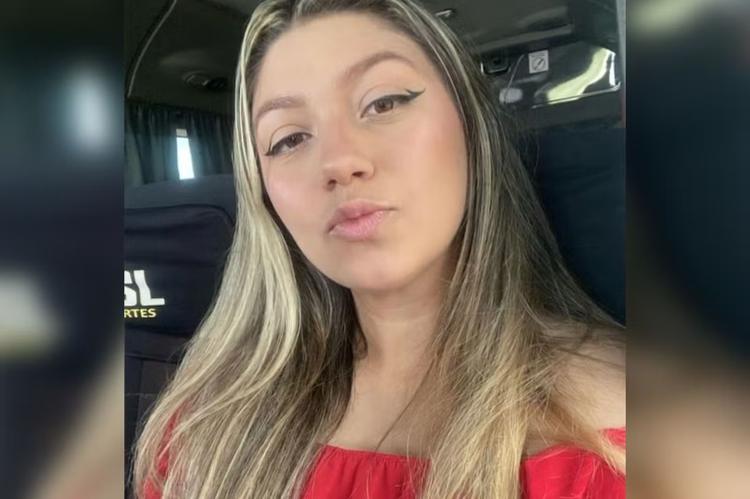 Mulher encontrada degolada dentro de casa no mesmo dia em que marido morreu em acidente queria o divórcio, diz delegado