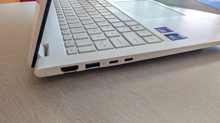 left side ports on the acer swift edge ai 14