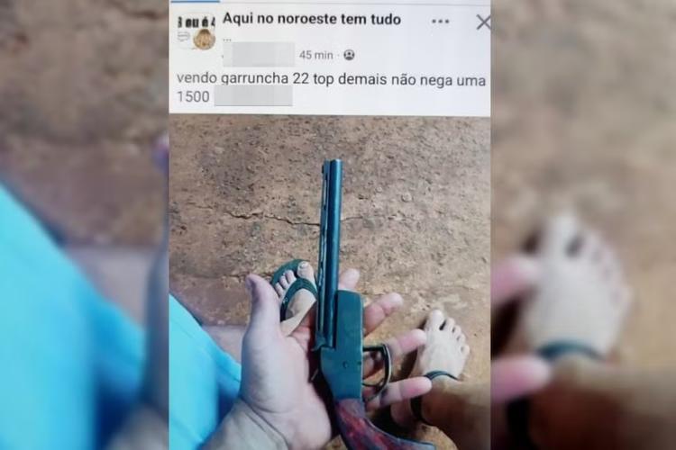 Com tornozeleira, homem tenta vender arma no Facebook e é preso em MS