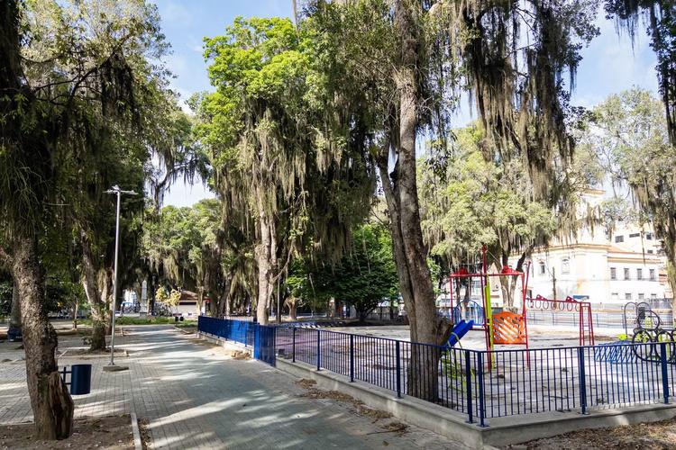 Carreta oferece oficinas gratuitas de educação financeira em Macaé