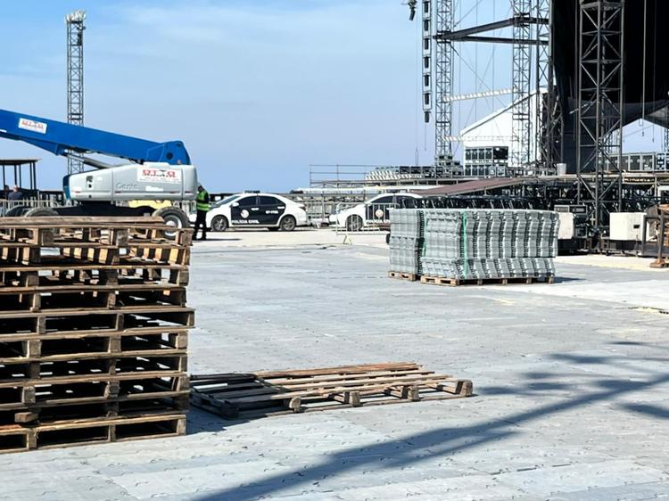 Morte no palco da Shakira: elevador que causou a morte de serralheiro foi acionado a 25 metros de distância