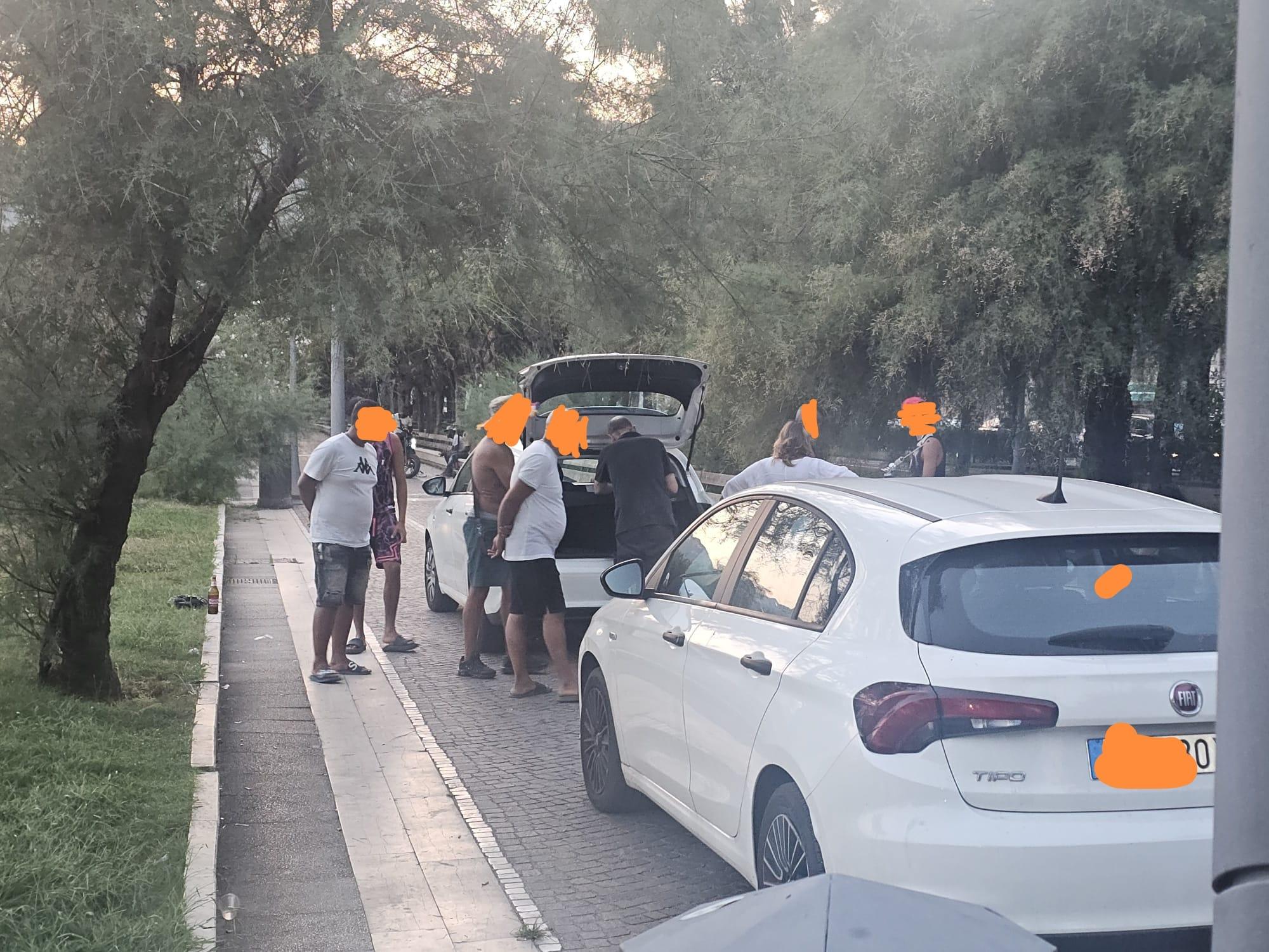 Contrasto allo spaccio sul lungomare di Salerno: blitz della Polizia Locale e tre denunce