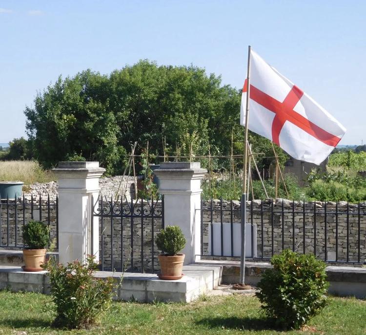 England Flag Bottom of Garden France