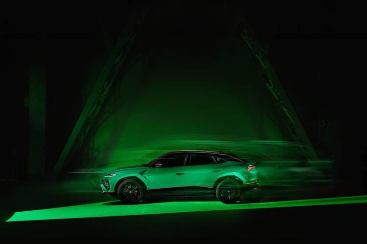 Lamborghini, la personalizzazione diventa identità