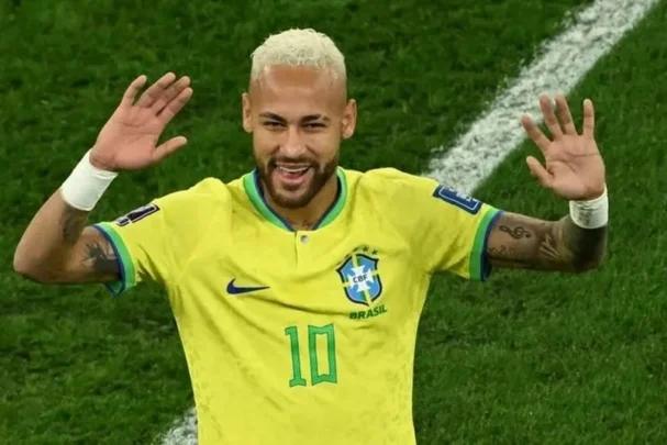 تأكد غياب نيمار لأسابيع وشكوك حول مشاركته في مواجهة المغرب
