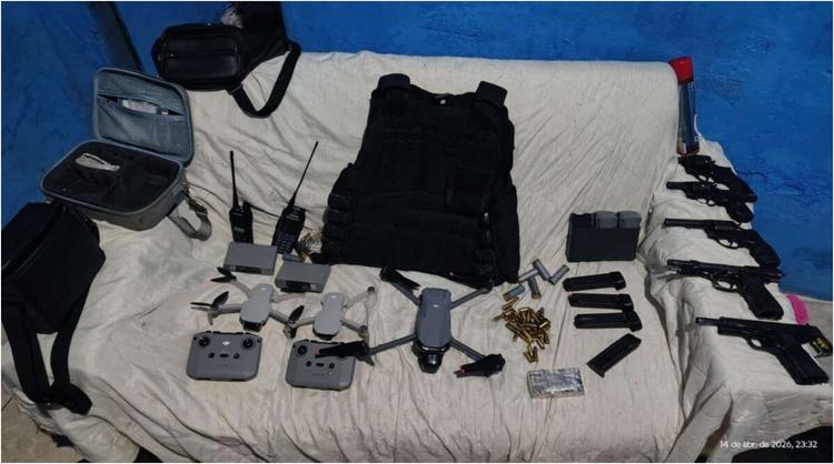 Trio é preso com drones que teriam sido utilizados para lançar granadas contra rivais em Fortaleza