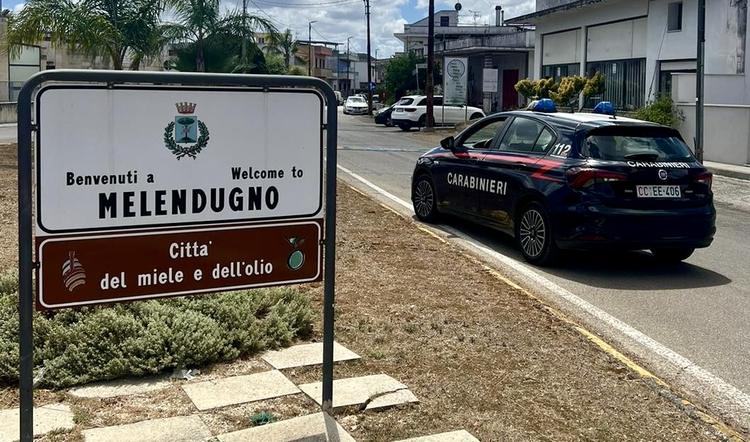 Aggredisce e ferisce due carabinieri: arrestato 32enne