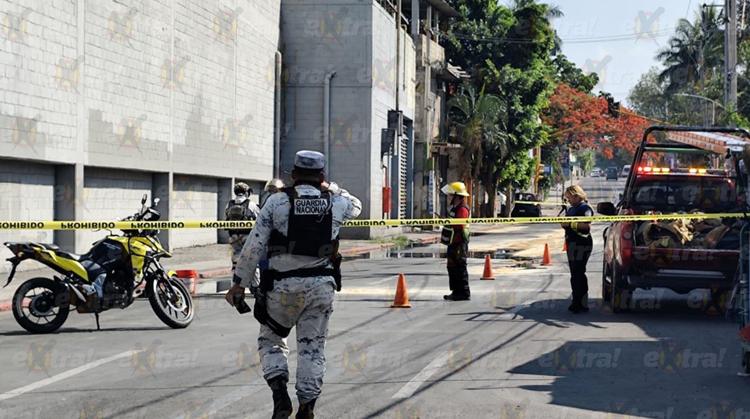 Desalojan Bodega Aurrerá en Cuautla por fuerte fuga de combustible