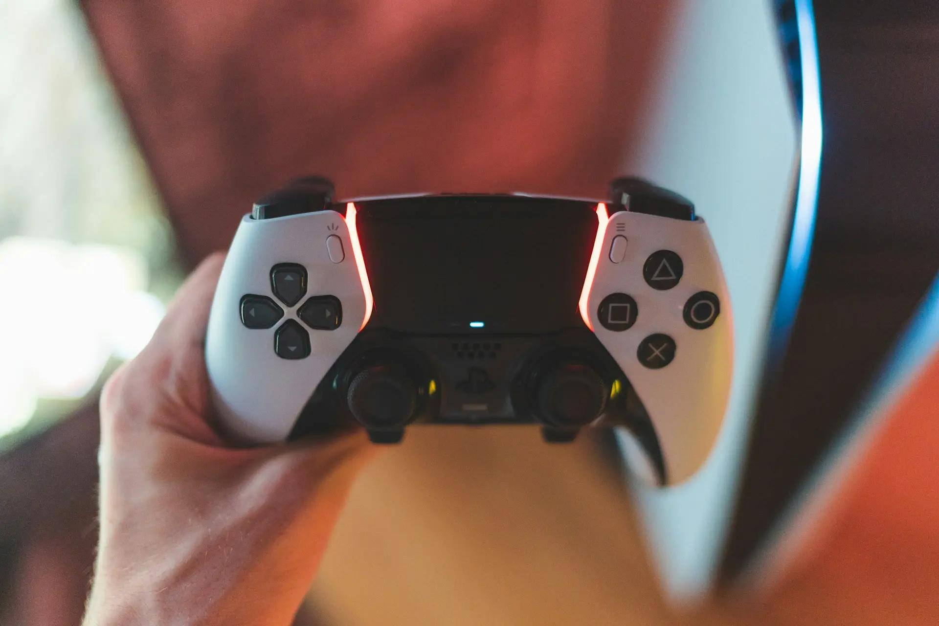 Sony imagine une manette PlayStation modulaire avec écran détachable : un brevet dévoile un concept inédit