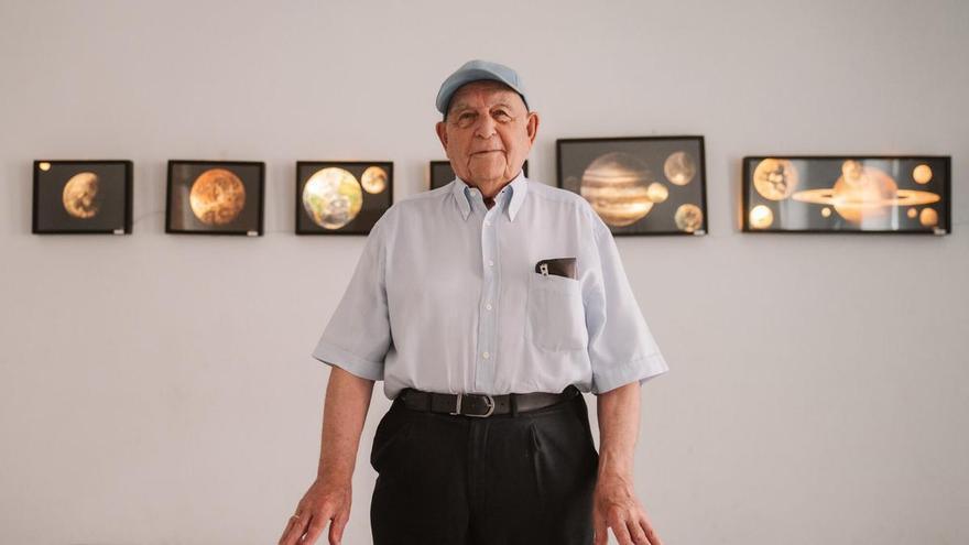 José Antonio, el madrileño de 90 años que convierte radiografías en arte: "Hay que tener buen pulso, pensar al revés y una paciencia infinita"