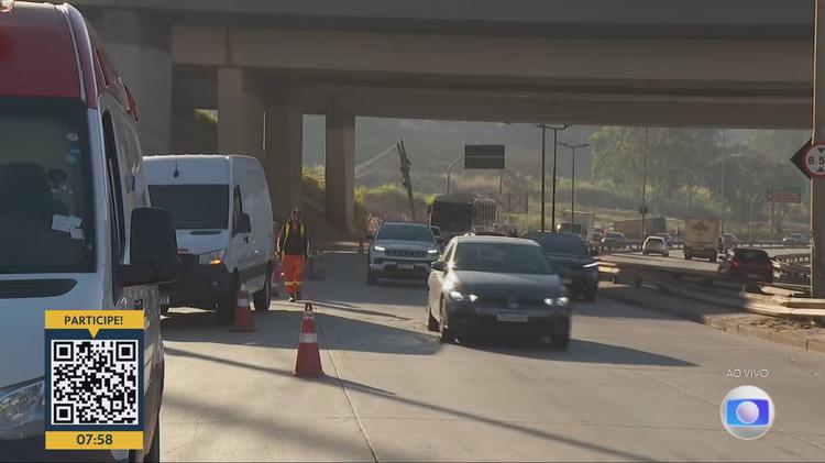 Pai morre e filho fica ferido após atropelamento na Via Expressa, em BH