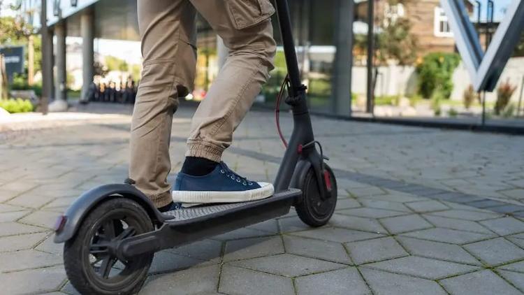Lunel : trottinette électrique, le port du casque obligatoire