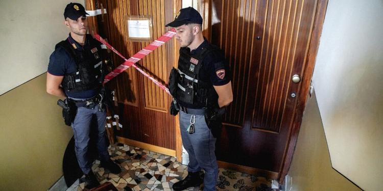 Torino, trovato cadavere fatto a pezzi in casa di una prof