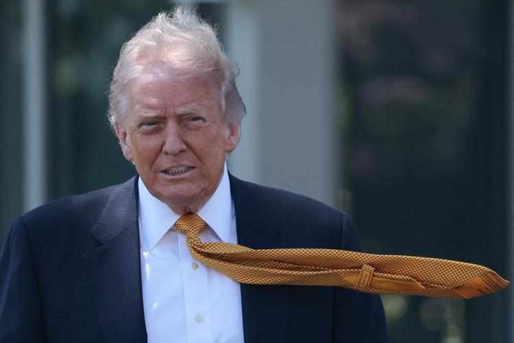 Governo Trump impõe novas sanções contra políticos e militares cubanos