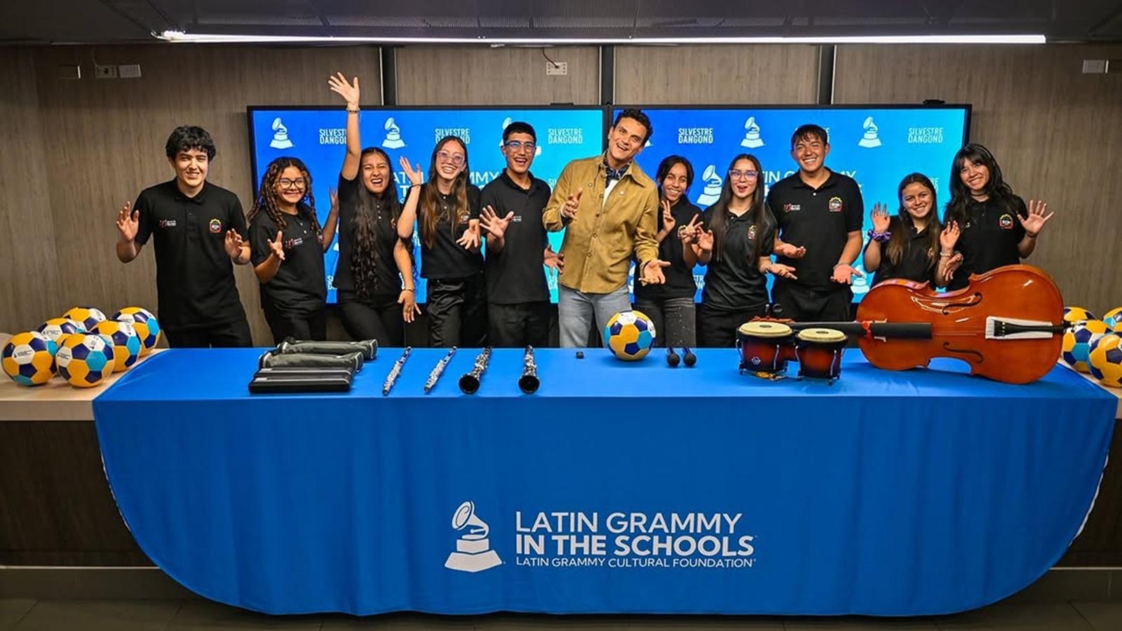 Silvestre Dangond Donates Instruments to Colombian Schools Through Latin Grammy Program