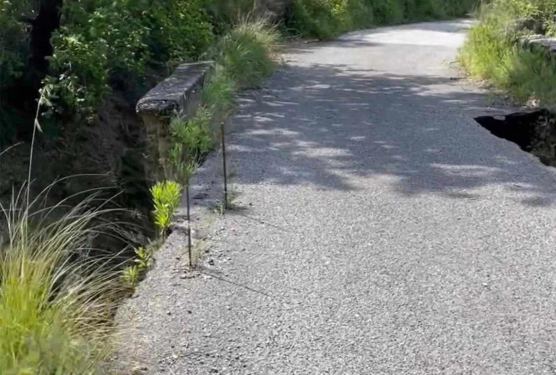 Sp94 chiusa da 15 anni: la rabbia dei residenti tra Montecorice e Perdifumo