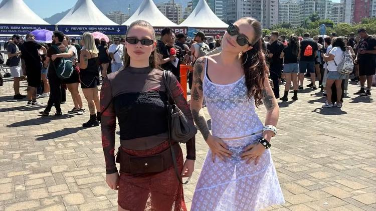 Saias, renda e transparência: calor influencia looks dos fãs no 1º dia de Rock in Rio