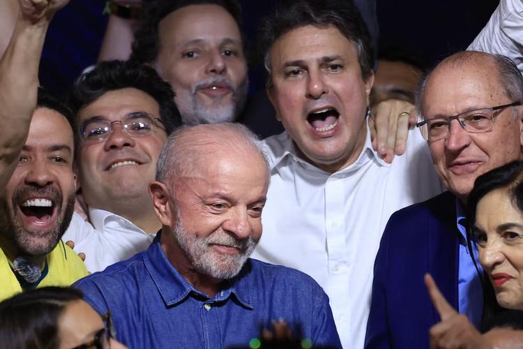 Republicanos, União Brasil, PSD e MDB reconhecem reeleição de Lula
