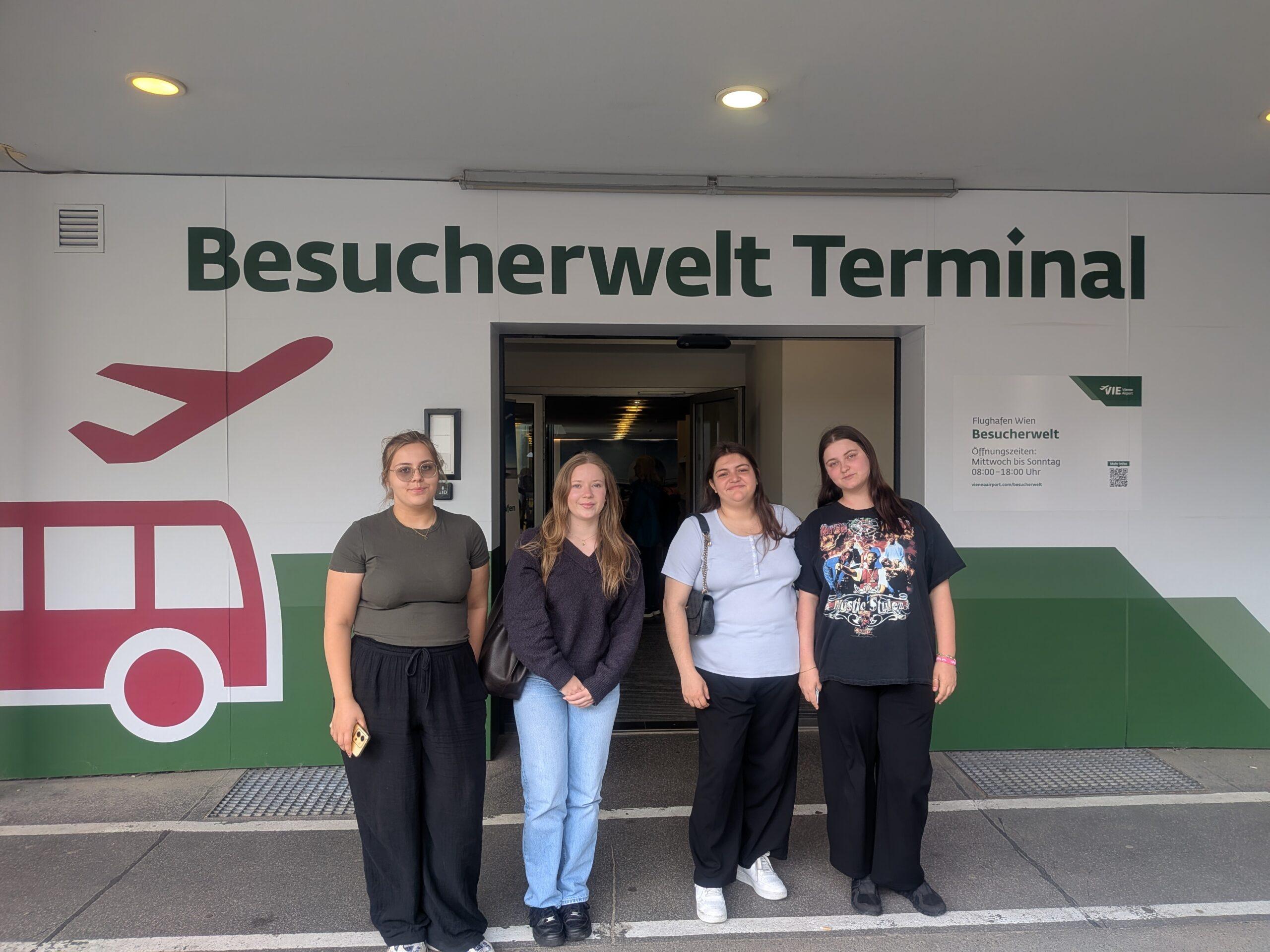 2ALA unterwegs: Flughafen und Wien Museum