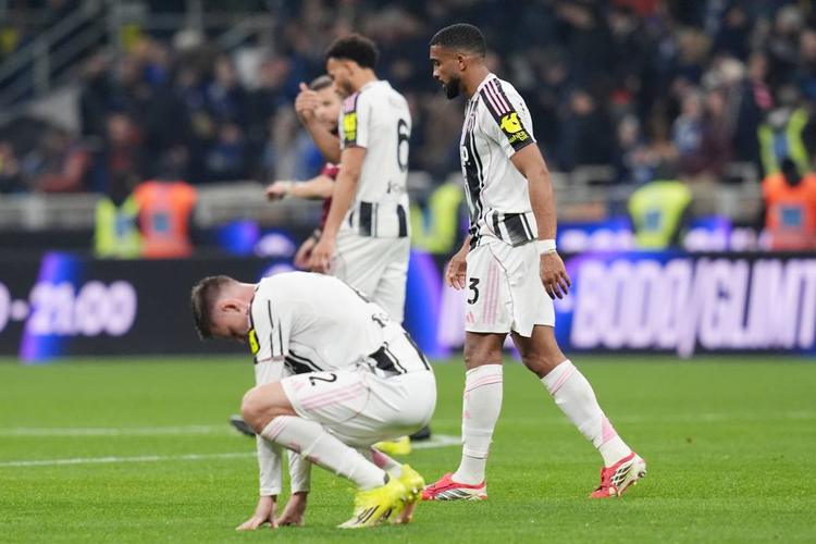 La multa, il nodo bilancio e i limiti alla rosa: cosa prevede l'accordo Juve-Uefa sul Fair Play Finanziario