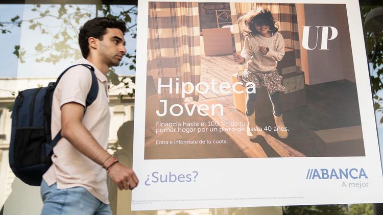 La escalada del euríbor propulsa otra vez las hipotecas fijas