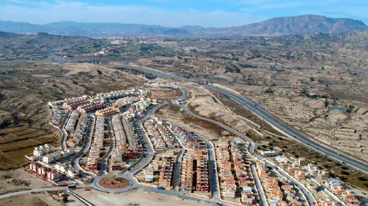 #Monforte refuerza la limpieza en urbanizaciones durante el verano