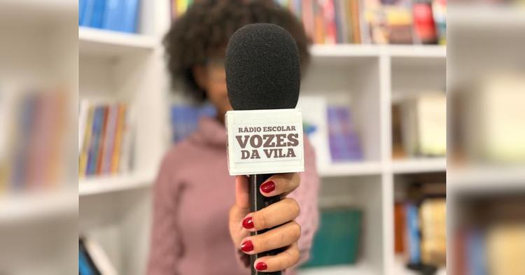 Rádio Escolar “Vozes da Vila” fortalece protagonismo estudantil em Balneário Camboriú