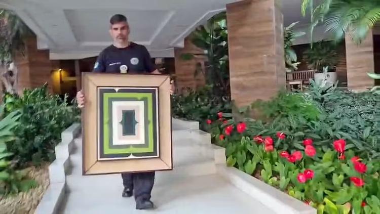 Mulher presa por chefiar esquema de fraude milionário é exonerada de cargo da Casa Civil do Rio