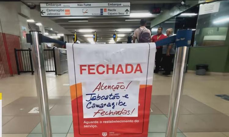 Linha Centro do Metrô do Recife fica mais de três horas sem funcionar