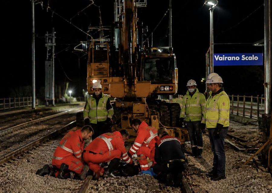 Tragedia nel cantiere ferroviario nel casertano: operaio di 24 anni muore durante il turno di lavoro