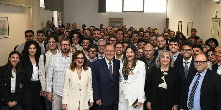 Firmati 116 contratti a tempo indeterminato. Schifani ai nuovi assunti: «La vostra missione è contribuire alla crescita della Sicilia»