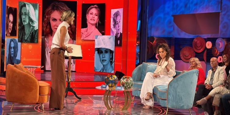 Elena Sofia Ricci: «Faccio fatica a perdonare chi ha abusato di me a 12 anni. Ma soprattutto faccio fatica a perdonare me stessa»
