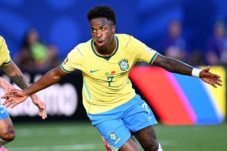 Brasil rescata el empate en su debut mundialista con genialidad de Vinícius Jr.