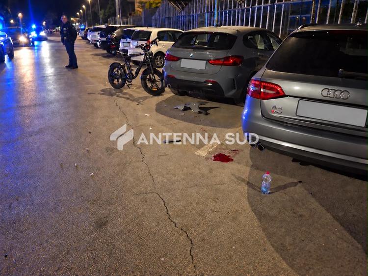 Taranto, scontro tra auto e bici elettrica: ciclista in gravi condizioni
