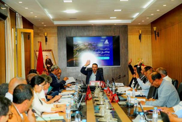 لجنة المرافق العمومية بأكادير تدرس ملفات التعمير والخدمات استعداداً لدورة ماي 2026